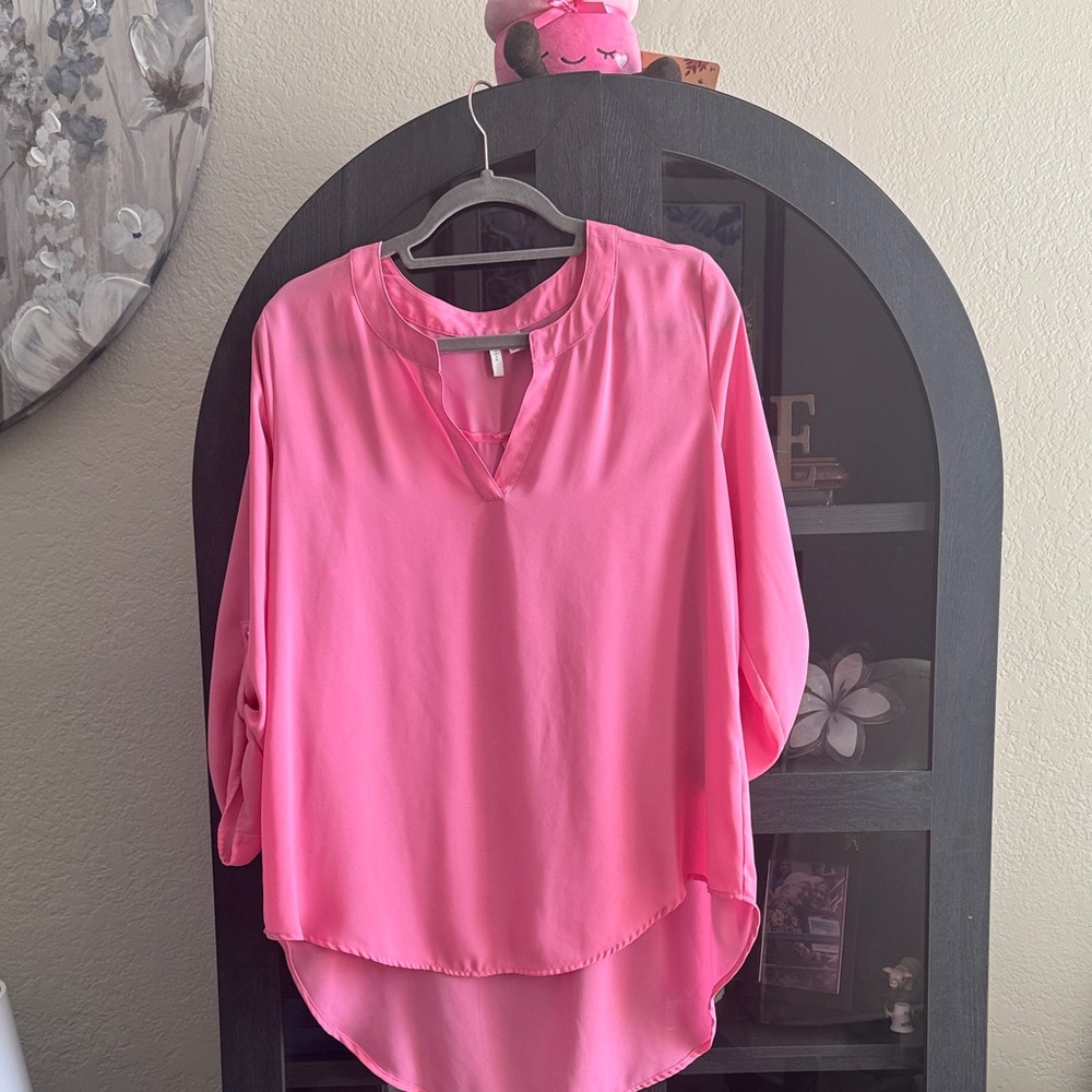 Relaxed V-Neck Tunic Blouse in Bright Pink